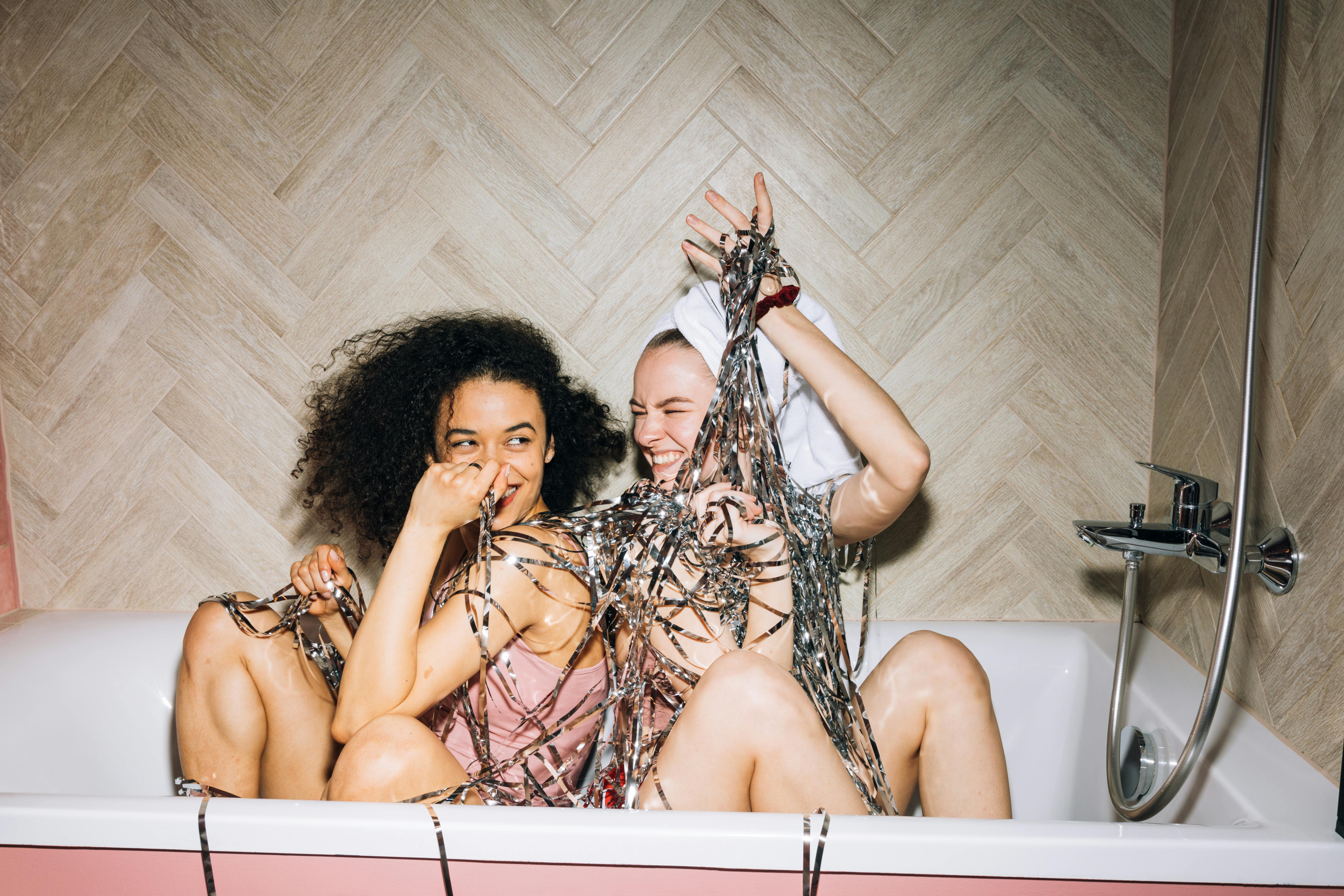 热销推荐：对比维度与细节呈现